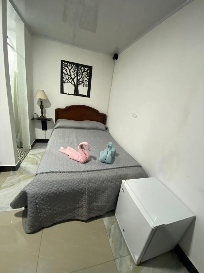 Apartaestudio Pequeno Privado Cerca Al Aeropuerto Bogotá Kültér fotó